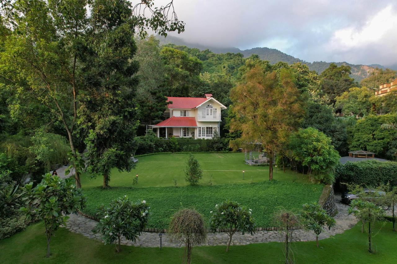 Lohonostays Ivy Cottage Деградун Екстер'єр фото